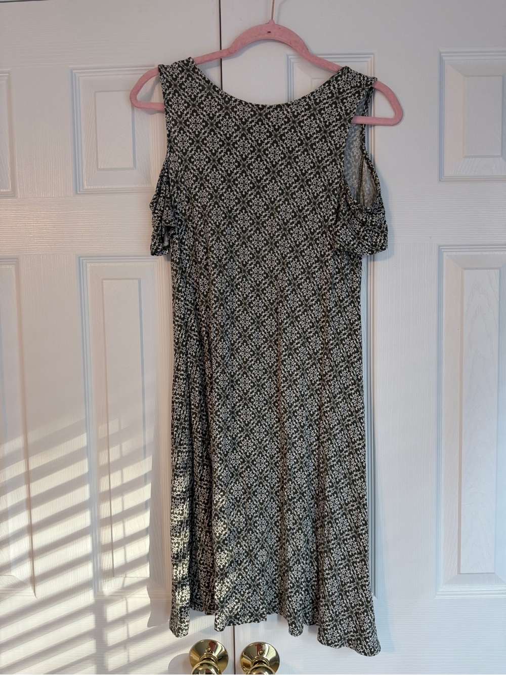 Women's Green and White Cold-Shoulder Swing Dress